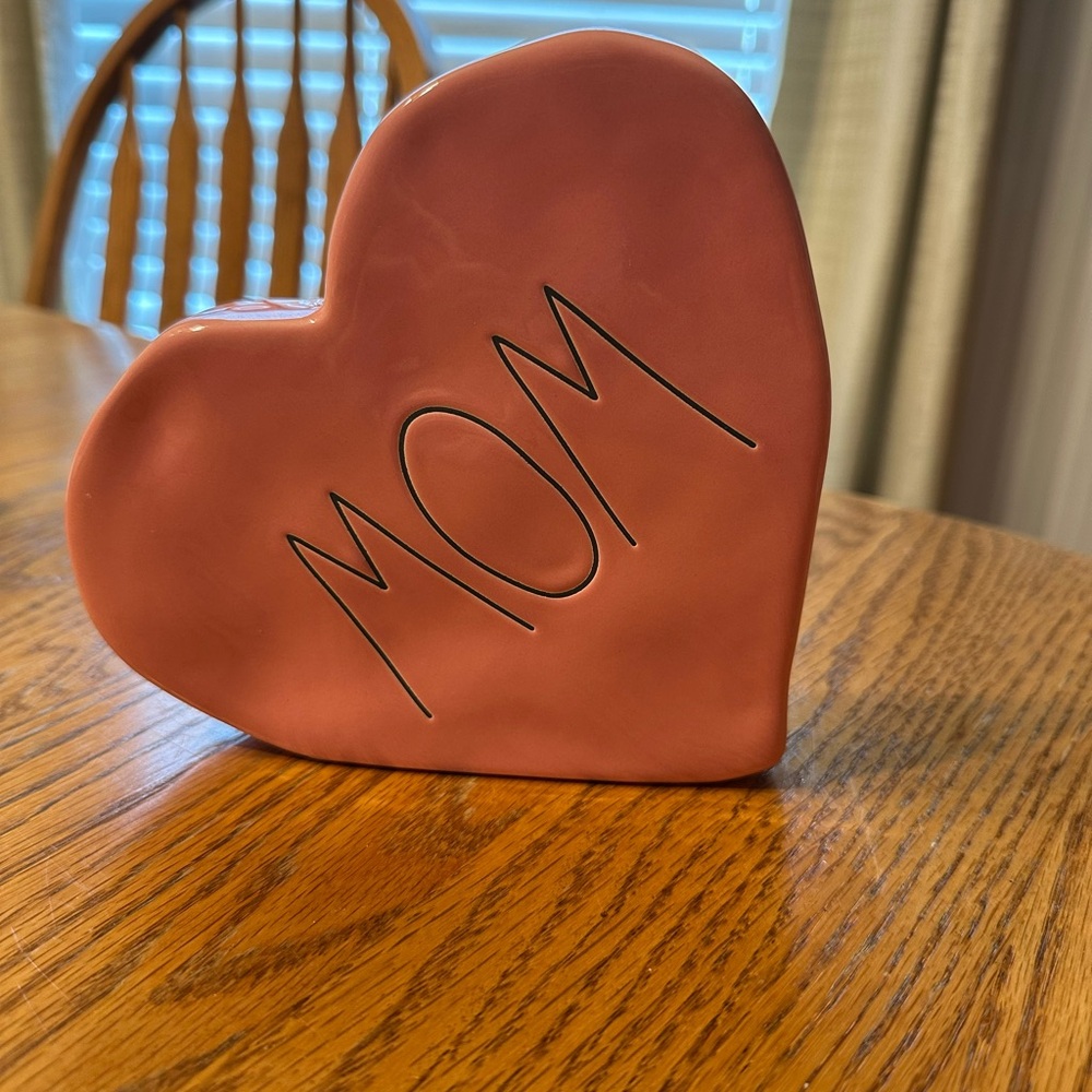 RAE DUNN MOM PINK CERAMIC HEART Shaped Decor